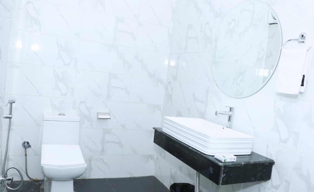 Gallivanto Inn - Rohini Delhi  Dış mekan fotoğraf